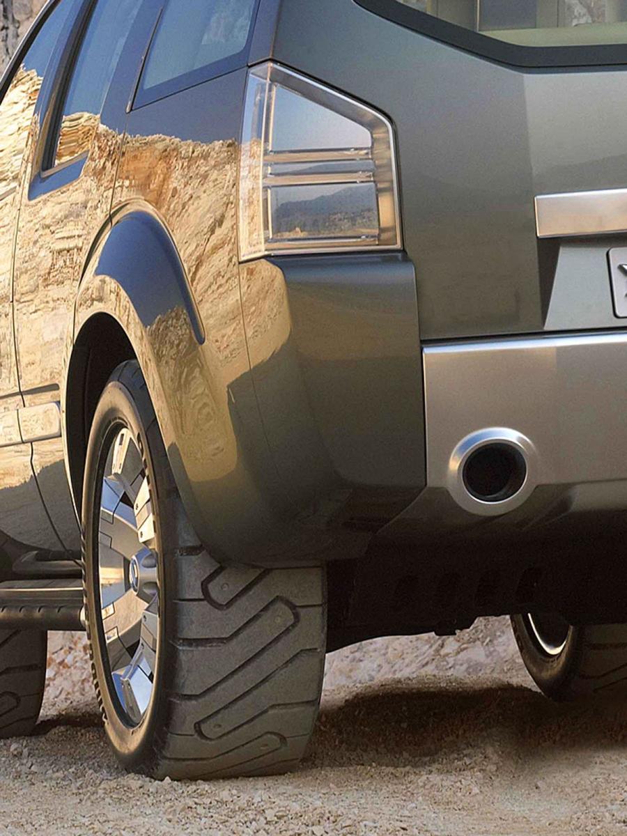  Nissan Dunehawk Concept 2003 года  (фото 7 из 23)